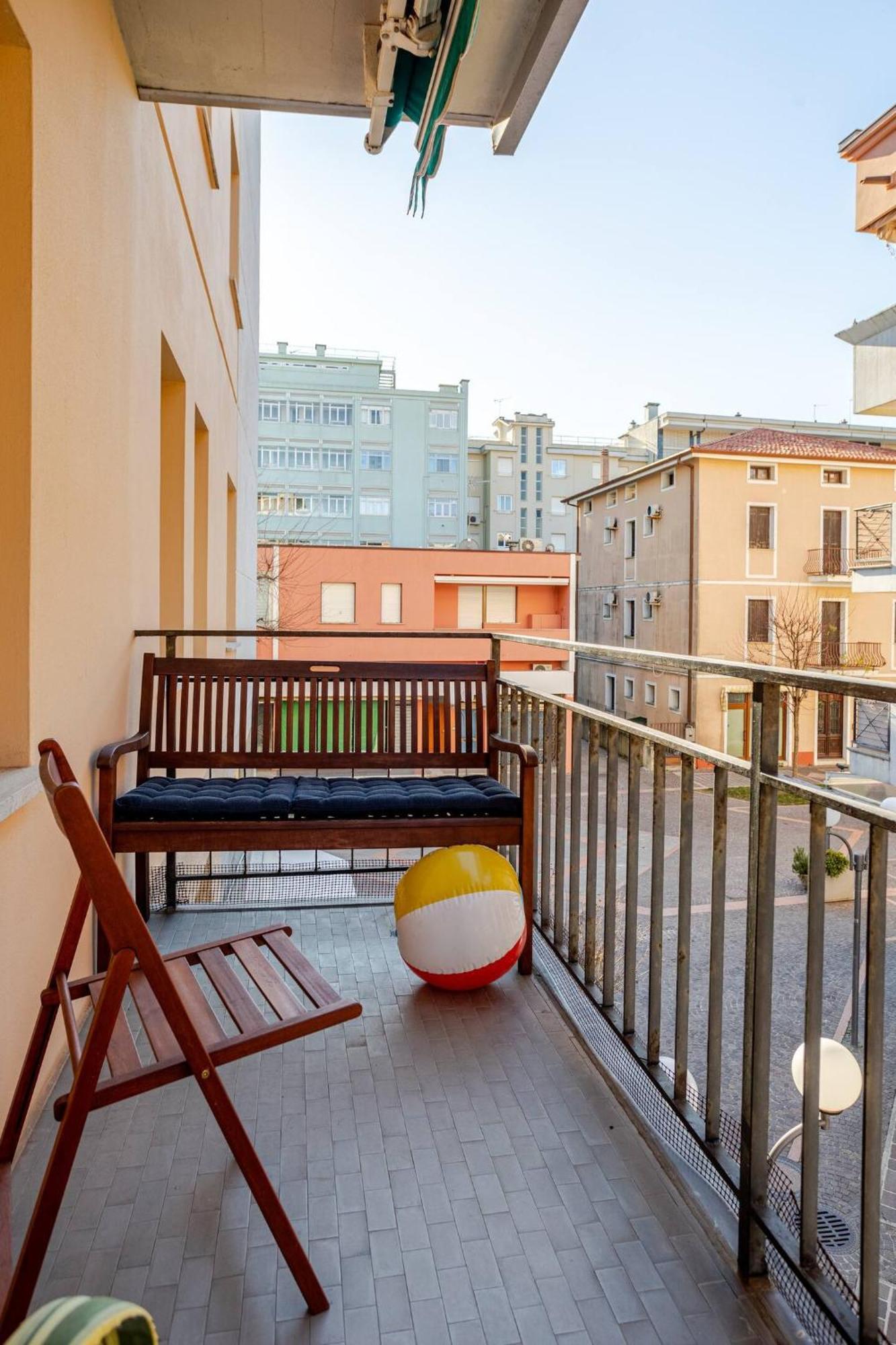 Sunny Home, Appartamento In Centro E Vicino Alla Spiaggia Grado Buitenkant foto